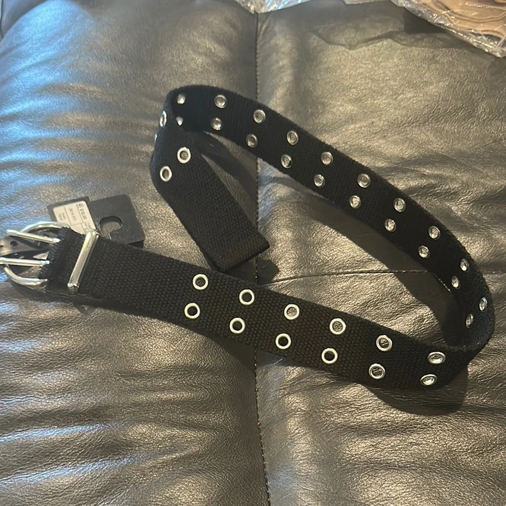 art class Black Belt with Silver Eyelets